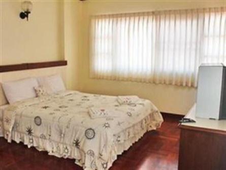 M In Korat Service Apartment Nakhonratchasima Eksteriør billede