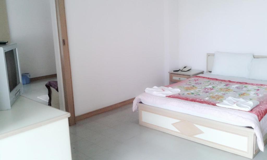 M In Korat Service Apartment Nakhonratchasima Værelse billede