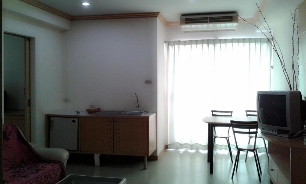 M In Korat Service Apartment Nakhonratchasima Værelse billede